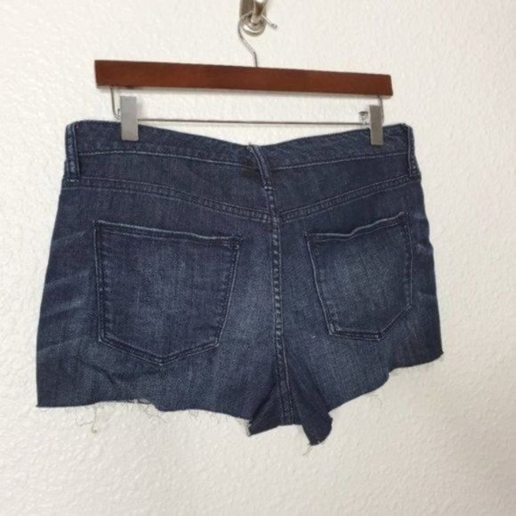 Universal Thread High-Rise Dark Wash Jean Shorts - Picture 3 of 8